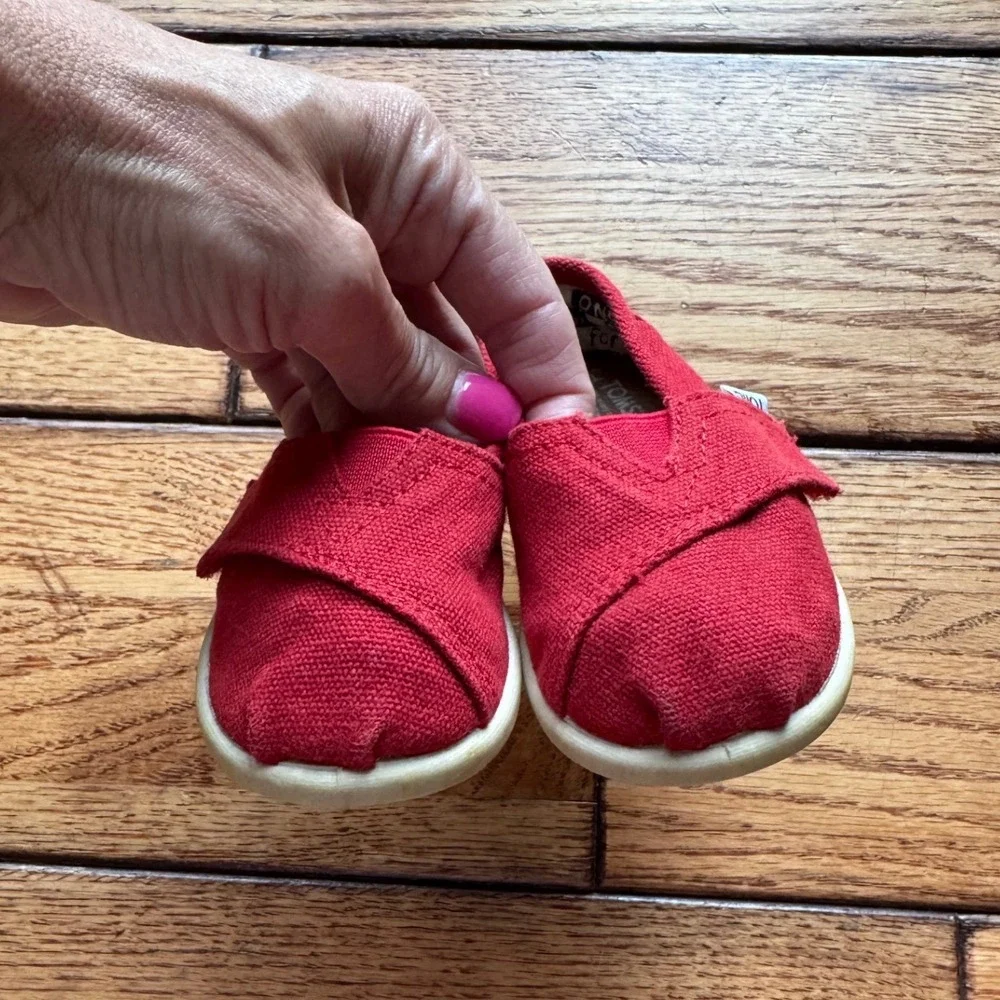 TOMS Alpargata Toddler Size T5 Red Canvas Slip On Hook Loop Shoes Play Casual